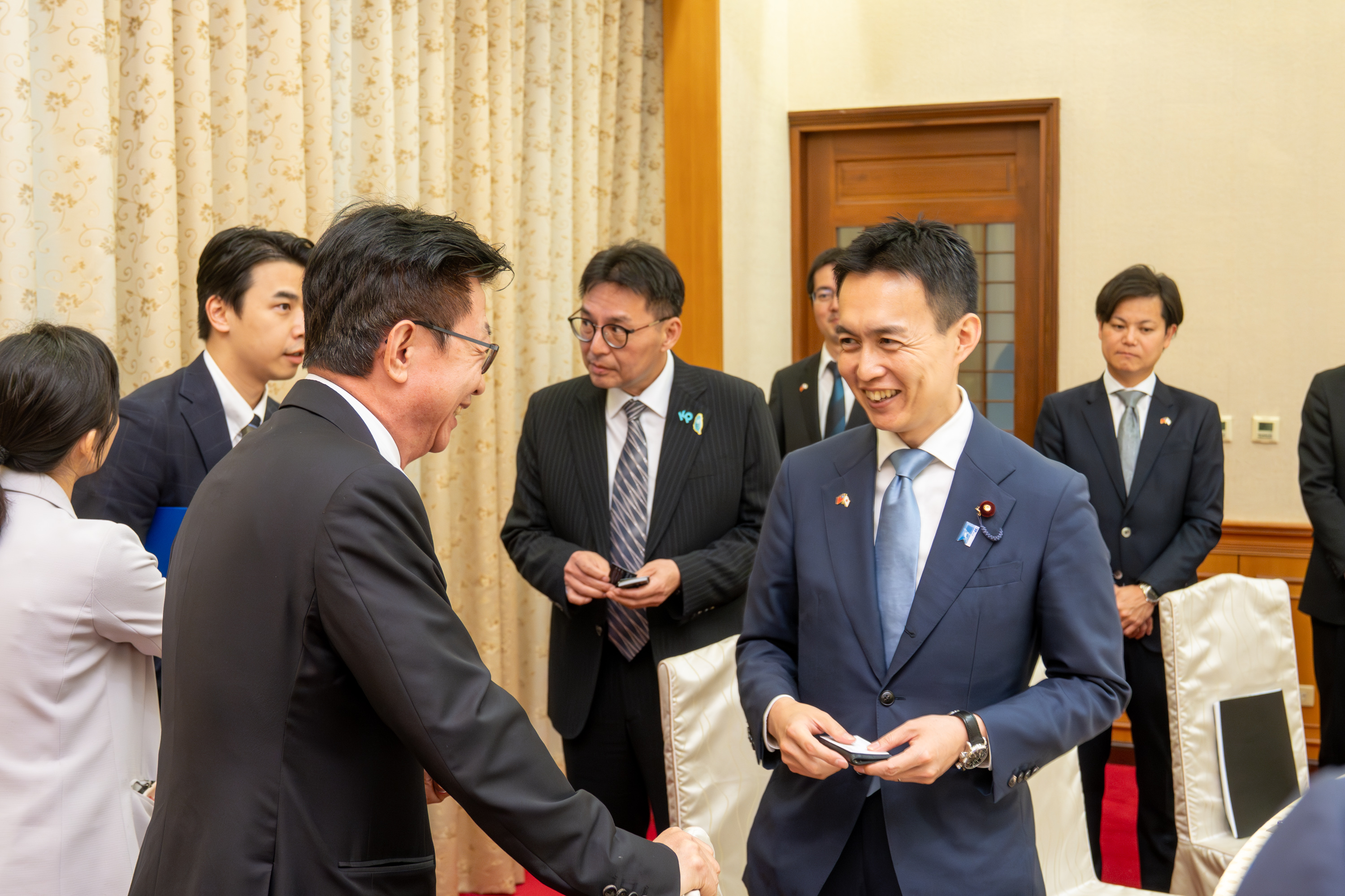 立法院接待及款宴「日本自民黨青年局」平沼正二郎局長訪團一行的圖片